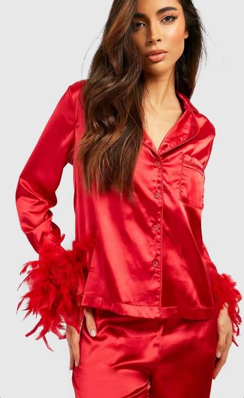 Pyjama plume satin